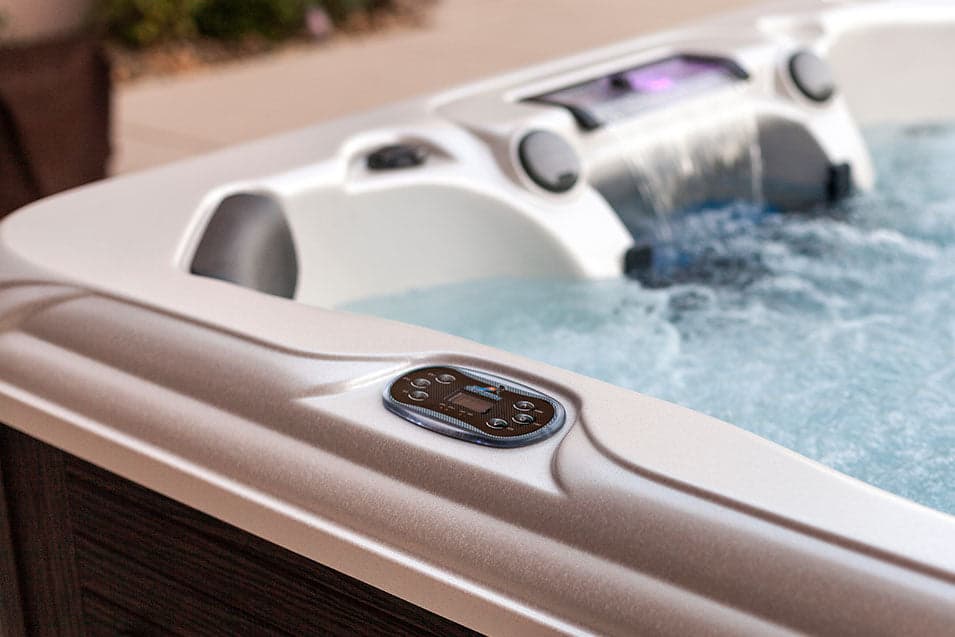 Tropic Spas Whirlpool in Vösendorf – Entfliehen Sie in ein tropisches Paradies